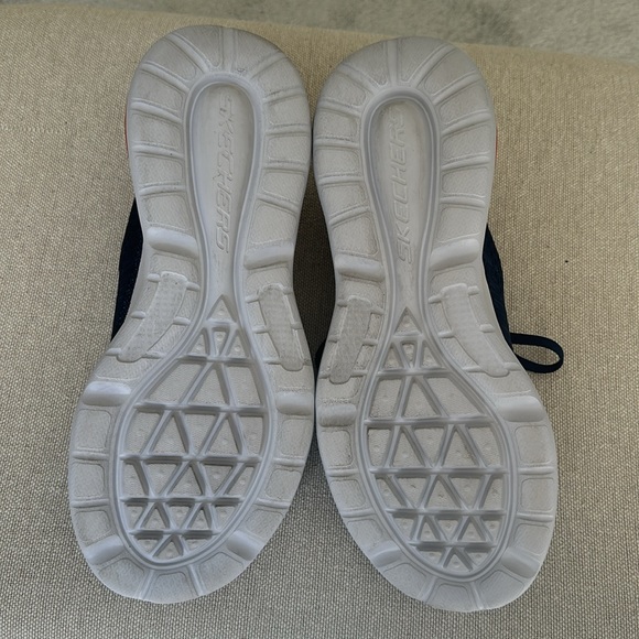 Skechers Men’s Sport Air Cushioning Sneaker - Picture 8 of 8